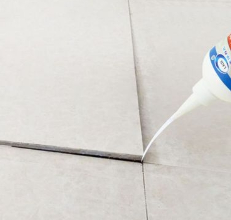 忻府瓷砖空鼓维修公司分享卫生间瓷砖脱落的原因可能有以下几点
